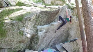 Squamish Bouldering  Heartbreak Hotel V2 [upl. by Adnolat]