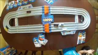 HOTWHEELS 3 LANE OVAL SUPER SPEEDWAY BRO VS BRO [upl. by Doane14]