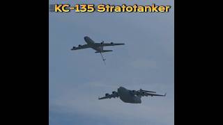 Take a Look at the KC135 Stratotanker in Action with a C17 Globemaster III aviation military [upl. by Nyrhtac]