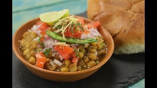 Matar Kulcha  Sanjeev Kapoor Khazana [upl. by Latin]