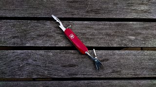 Victorinox Jetsetter Swiss Army Knife TSAFriendly Multitool Review [upl. by Stephani]