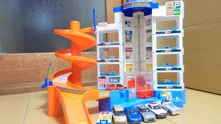 Tomica city parking introduction トミカ シティパーキングご紹介 [upl. by Slin]