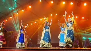 Danse indienne  DIPAVALI 2019 [upl. by Anahs]