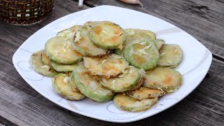 🥒 Кабачки жареные с чесноком на сковороде — рецепт вкусного сезонного блюда [upl. by Ai]