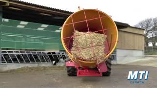 TEAGLE TOMAHAWK T505M  Déchiqueteuse distributrice de paille  Straw shredder spreader [upl. by Baillieu]