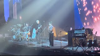 The Rose 더로즈  Lifeline  LIVE in MNL [upl. by Jandy826]