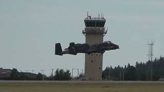 A10 Thunderbolt II at Fairchild AFB Skyfest [upl. by Hook]