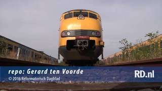 Mat’64stoptrein maakt laatste rit [upl. by Riegel]