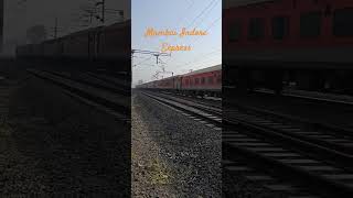 Roaring Mumbai Indore Express indianrailways Indore mumbai wap locomotive [upl. by Stanislaw]