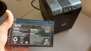 Como trocar a bateria do Backups APC 700 nobreak [upl. by Anig28]