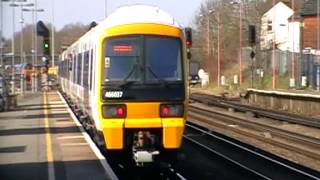 465 921 with awesome sounding 466 037 at Tonbridge [upl. by Fiona]