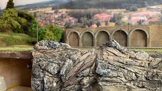 Modelleisenbahn H0  FELSEN GESTEIN bemalen [upl. by Cima675]