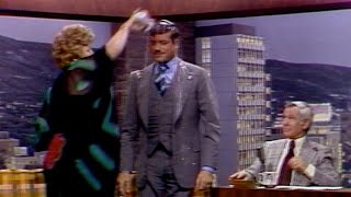 Shelly Winters Dumps Her Drink All Over Oliver Reed  Carson Tonight Show [upl. by Barling]