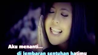 Dia Fadila  Andai Music Video [upl. by Trbor]