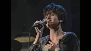 Everything But The Girl  Driving  Live on Late Night with David Letterman 1990 [upl. by Alleoj]