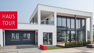 Haustour durch das moderne Haus mit Einliegerwohnung  LUXHAUS Musterhaus in KölnFrechen [upl. by Kier]