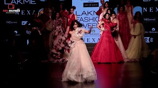 Yami Gautam Ramp Walk for Gauri and Nainika at Lakme Fashion Week 2019 [upl. by Notslar]