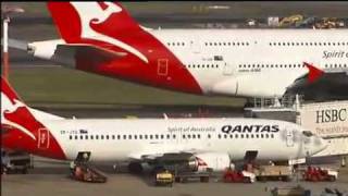 Qantas grounds all flights [upl. by Aloke234]