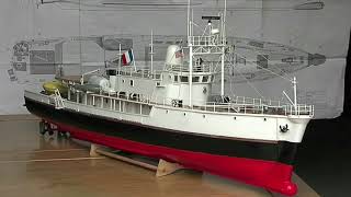 Calypso  Billings radio controlled model on the water [upl. by Otreblif633]