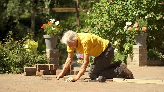 Bestrating herstellen  Tuinieren met Hendrik Jan de tuinman [upl. by Goldshlag]