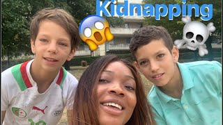 PENOLA LAWSON KIDNAPPE MES PETIT FRÈRES  PRANK 😱 [upl. by Ocnarfnaig425]