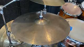 16” Zildjian Avedis reissue Hihat [upl. by Xylon]