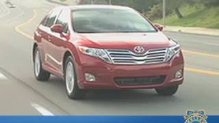 2009 Toyota Venza Review  Kelley Blue Book [upl. by Oad]