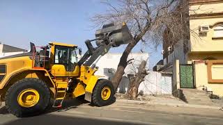 Wheel loader working  heavy equipment mechanic volvo L150H [upl. by Marylin]