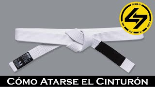 BJJ  🥋 Cómo atarse el CINTURÓN ✅  Amarrarse la cinta En Español [upl. by Pietra]