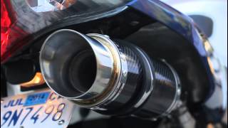 2007 VFR800 Delkevic Exhaust [upl. by Kcaj]