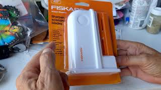 fiskars big new scissor sharpener unboxing and review under 1500 fiskars scissorsharpener [upl. by Areehs]