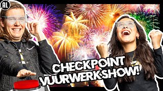 WIE GEEFT DE COOLSTE VUURWERKSHOW 🎆😱 CHECKPOINT JONGENS TEGEN DE MEIDEN  CHECKPOINT [upl. by Mcquoid]