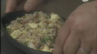 Iwao Komiyama Wok Yakimeshi y omurice [upl. by Yniffit769]