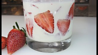 STRAWBERRIES AND CREAM  Fresas Con Crema  Strawberries and Cream Recipe [upl. by Phillada465]