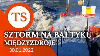 Sztorm na Bałtytku w Międzyzdrojach z plaży i molo  Styczeń 2022  4K [upl. by Lraed429]