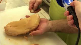 Comment déveiner un foie gras et le préparer pour la cuisson [upl. by Casie]