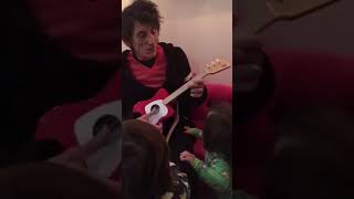 Ronnie Wood of The Rolling Stones Plays The Loog Mini To His Daughters [upl. by Anita]