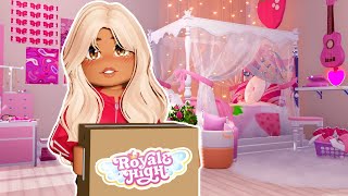 📦DECORATING my DORM ROOM in ROYALE HIGH💗 [upl. by Darnall]