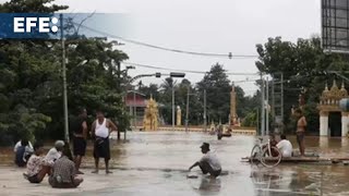 Birmania pide ayuda por las inundaciones y mejora la situación en Tailandia y Vietnam [upl. by Barthold]