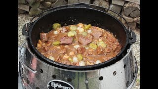 Münsterländer Kutschergulasch aus dem Dutch Oven [upl. by Nagey861]