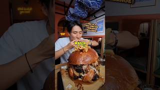 Guy vs Giant hamburger 🍔 ZermattNeo [upl. by Marwin813]