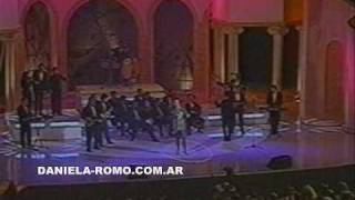 DANIELA ROMO  UNA AVENTURA  Siempre en Domingo [upl. by Roselane]