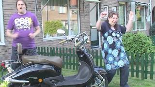 Zanger Rinus  Met Romana op de scooter Remix [upl. by Irma]