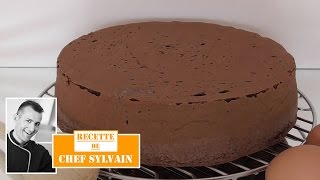 Génoise au chocolat  Recette facile par Chef Sylvain [upl. by Nisay705]