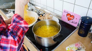 Hühnersuppe mit Selbstgemachten Nudeln  Rezept [upl. by Nunciata]