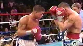 Arturo Gatti vs Mickey Ward Round 9 remastered [upl. by Snahc]