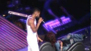 Usher Gets Up Close amp Personal With a Fan on his OMG Tour in Toronto ON  112910 [upl. by Waynant]