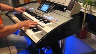 James Last Medley Games that lovers play ua Yamaha Tyros 4 Black Panther [upl. by Lalib]