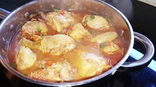 How to cook the best boiled chickenHow to boil a chickenSouth African boiled chicken recipes [upl. by Cadell]