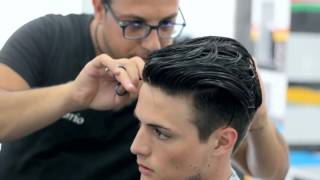 Corte CurtoMédio Masculino  Undercut [upl. by Aubarta]